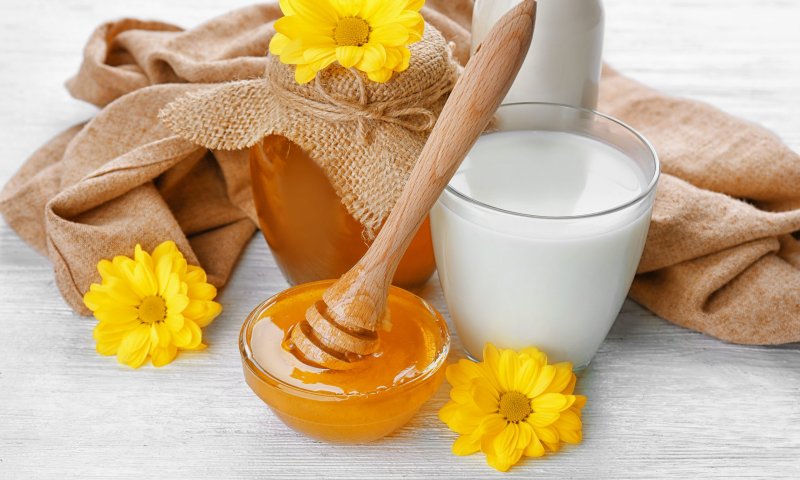 לרגל החג: כמה חלב ודבש צורכים הישראלים?