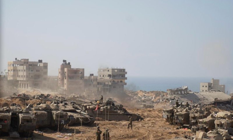 צפו: אוגדה 36 כיתרה את עזה והתייצבה על חוף הים