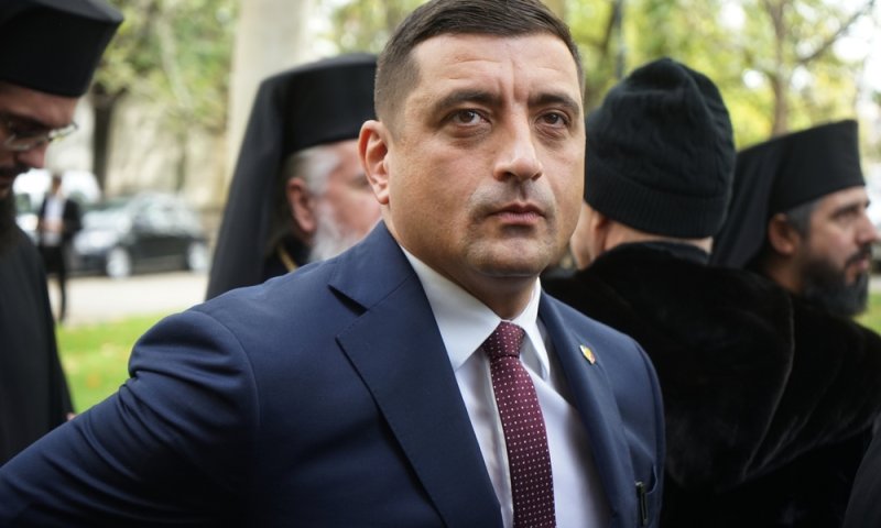 הבחירות ברומניה: מועמד הימין הקיצוני זכה בסיבוב הראשון