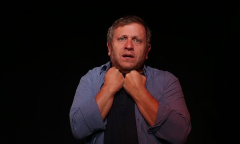 חגי לובר בהצגה חדשה על שכול ותקווה | ראיון