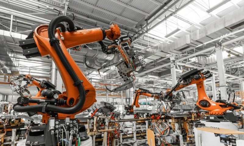 הטמעת רובוטים ופתרונות אוטומציה מתקדמים