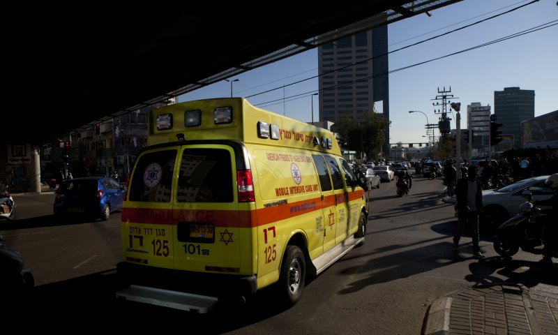 בתוך שעה: שני פיגועי דקירה בת"א וקרית ארבע
