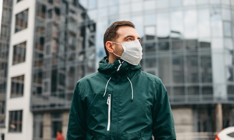 חוקרים מפתחים מסכה שתזהה את נגיף הקורונה