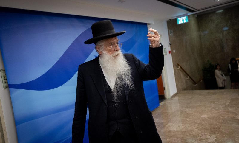 אחרי האיום: פרוש קיבל סמכויות מלאות על מירון