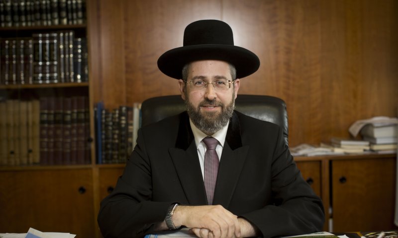 צפו: הרב דוד לאו, למה חוגגים את חג הסוכות