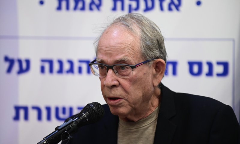 רזי ברקאי: גם אם ביבי הולך, נשארנו עם בעיית הביביסטים