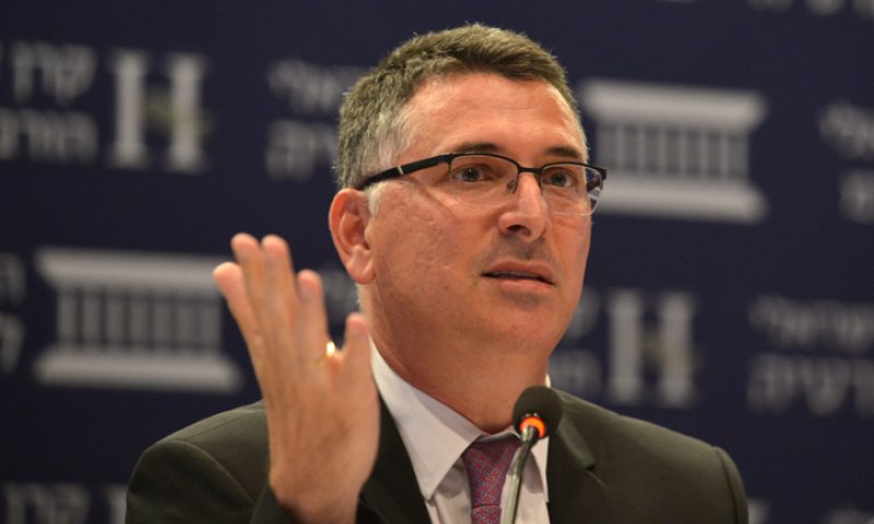 סקר:לפיד וגבאי מתאוששים; כמה מנדטים שווה סער?