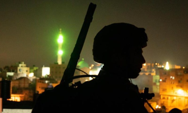 במהלך מעצר חשודים: נזרקו מטענים לעבר כוח צה"ל