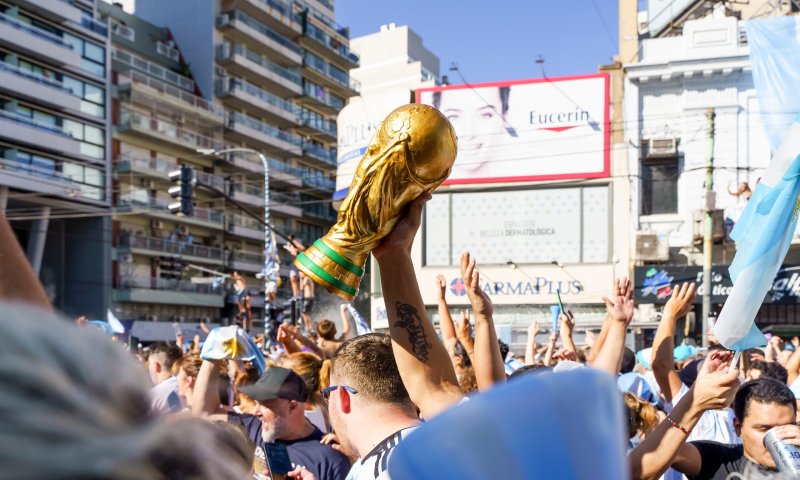 החגיגות החלו: אלפי אוהדים קיבלו את נבחרת ארגנטינה