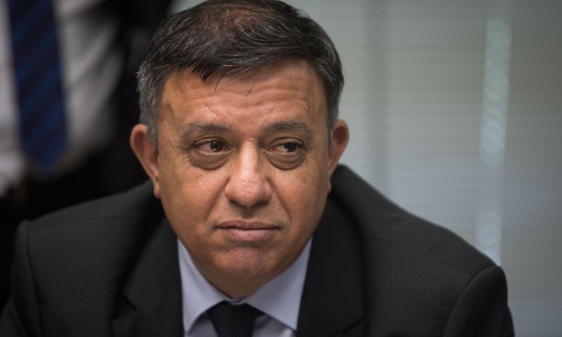 זו המקורבת לגבאי שנחקרה בחשד לזיוף מסמך בטחוני