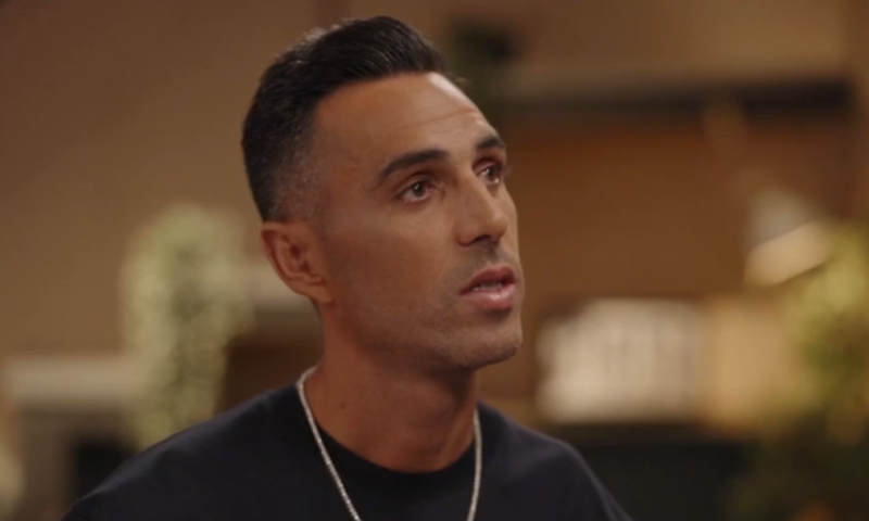 "לא שופט אותו": ערן זהבי על אביו שנטש אותו. צפו