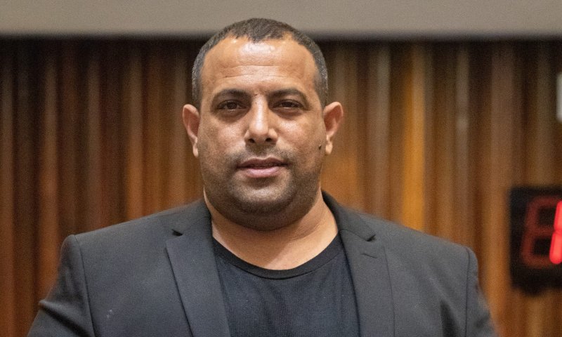 האיום של אביר קארה: "אזכיר להם את מי הם משרתים"