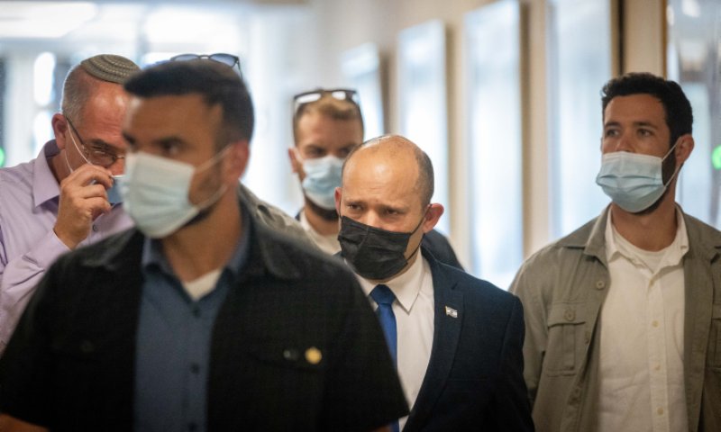 כמה עולה לנו ההחלטה של בנט להישאר ברעננה?