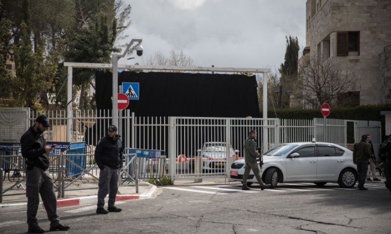 בלפור ב'&bull;גנץ ונתניהו הציעו: יוקם בית ראש ממשלה נוסף