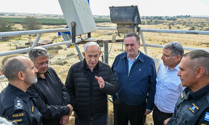 הכאוס בדרום: ראש הממשלה הגיע לסיור ביטחוני מיוחד בנגב