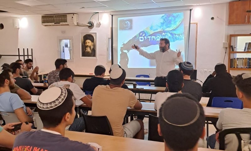 סיון רהב מאיר עם מסר מהרב חגי לונדין