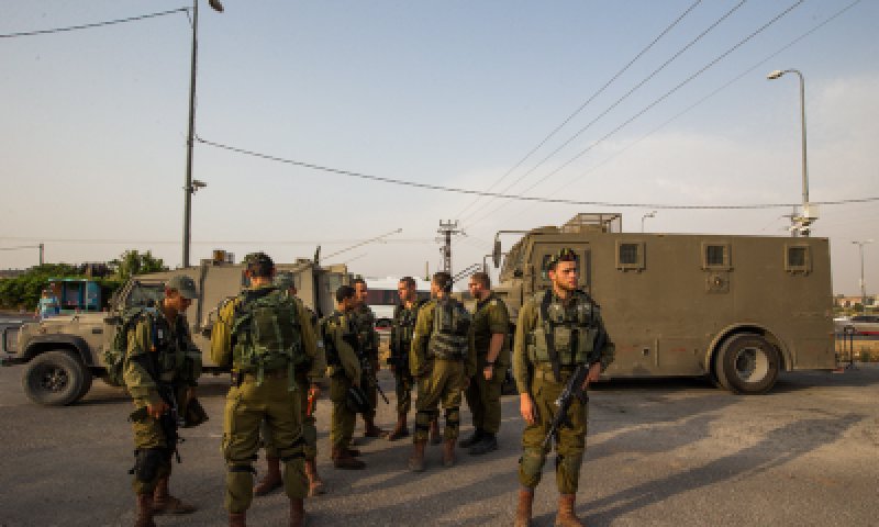 "פקודת גידול הזקן פוגעת בחיילים החילונים"