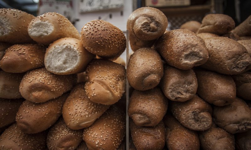 עוד מכה: יצרנית הקמח הגדולה מעלה מחירים