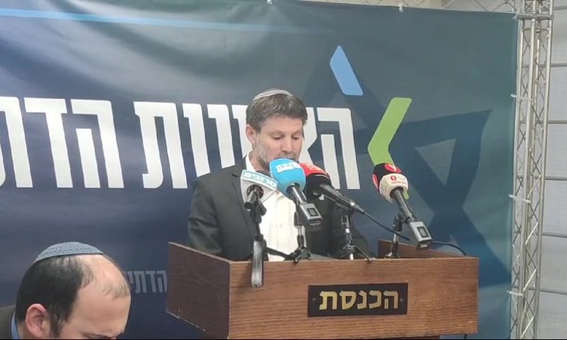 סמוטריץ': "בני גנץ משחק לידי ממשל&nbsp;ביידן"
