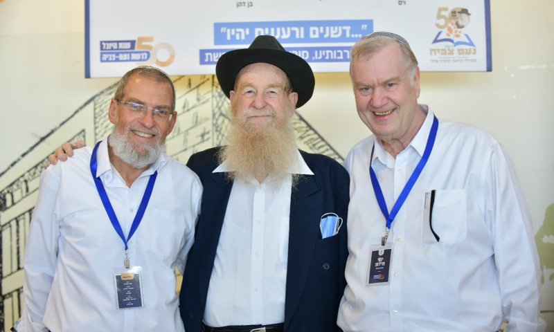 "זכינו להוות בית גידול לרבבות תלמידי חכמים"