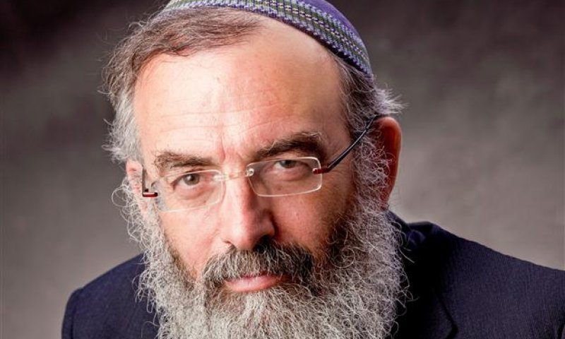 הרב סתיו על מתנגדיו: "קבוצה קטנה ורעשנית של רבנים"