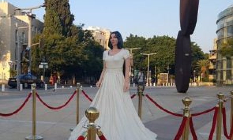 פסל של מירי רגב הוצב בכיכר 'הבימה' בתל אביב