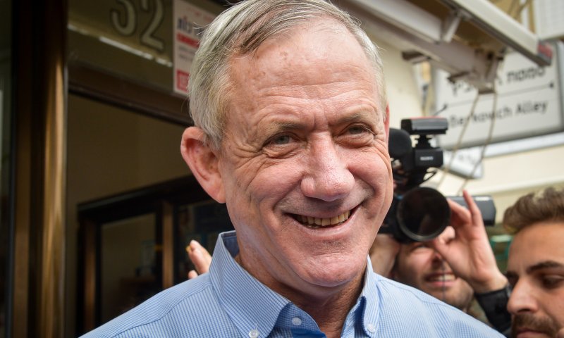 המפלגה של גנץ קוראת לכם להטריל את שרי הליכוד