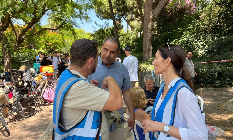 פגיעת הטיל בתל אביב: 155 דיירי דיור מוגן פונו