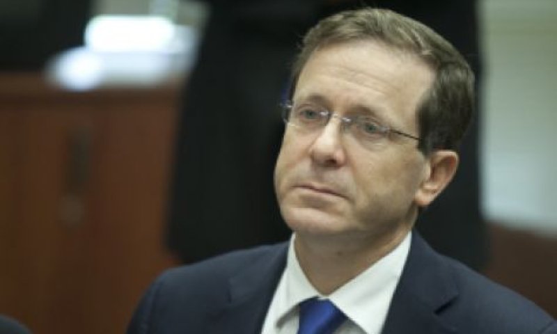 היום הפריימריז בעבודה: יחימוביץ' נגד כבל