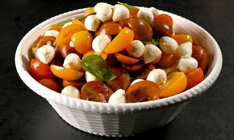 מגש אירוח לכל אירוע