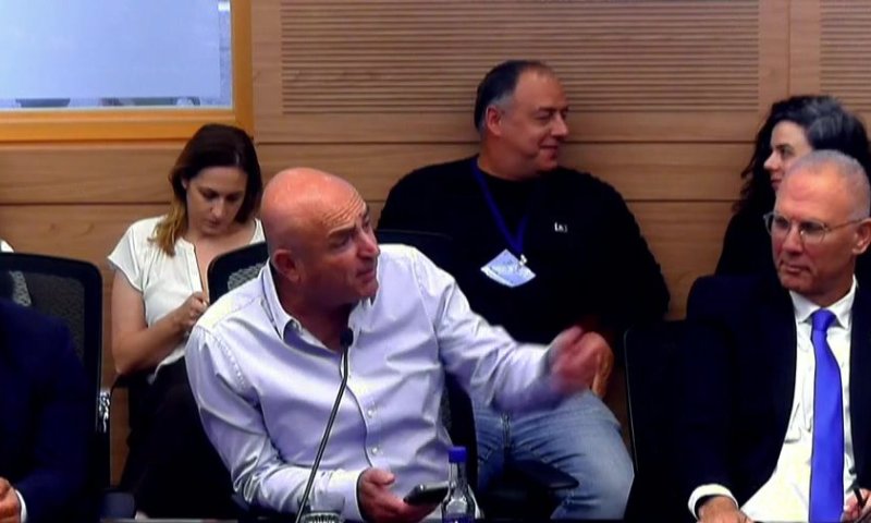 נסראללה מאזין? ההודעה שקיבל ראש המועצה בדיון