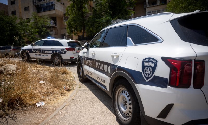 חשד לרצח בלוד: בן 30 נורה למוות בתוך רכבו