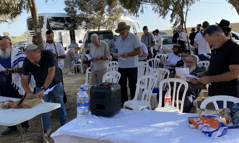 בשנה הבאה נשב על המרפסת בעזה הבנויה