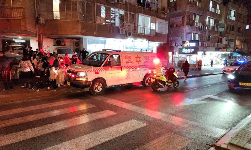 בני ברק: רכב דרס שני אזרחים, חשד לפיגוע