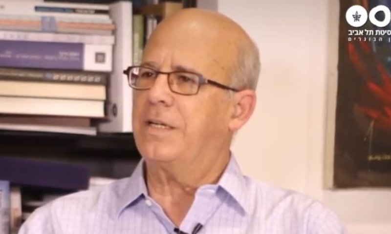 פרופ' יוסף קלפטר זכה בפרס ישראל בחקר כימיה ופיזיקה