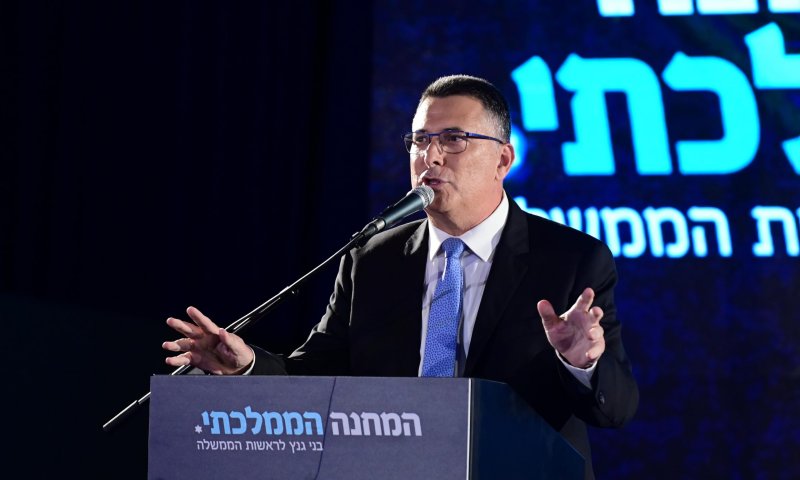 כך גדעון סער יתמוך בפסקת ההתגברות של הליכוד