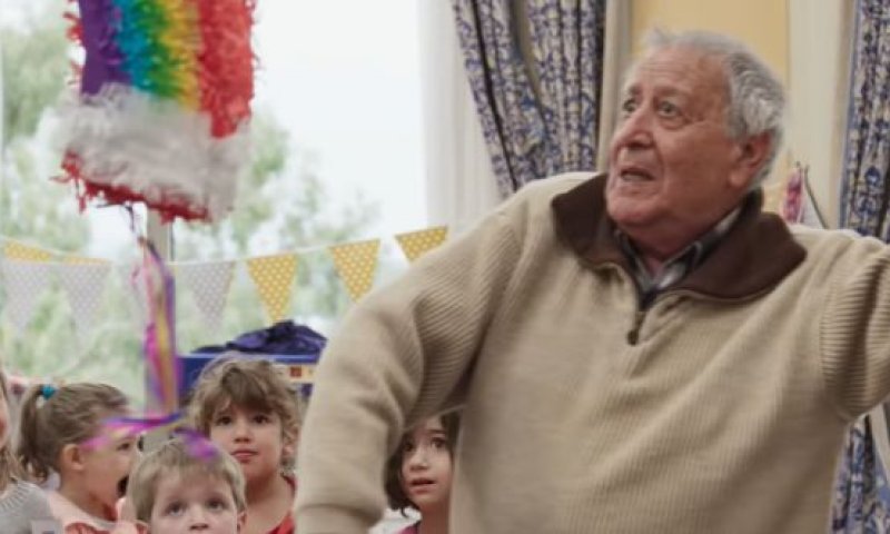 צפו: כשגן ילדים ודיור מוגן התחברו| 80 וארבע- פרק 2