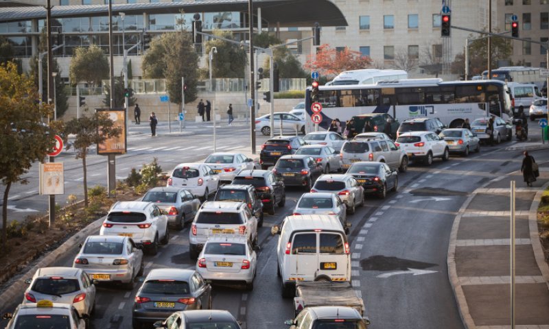 עיר במצור: מיום רביעי- עומסים כבדים בירושלים