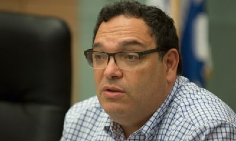 רבני ניצן לשר פירון: נתק את הקשר עם הקרן