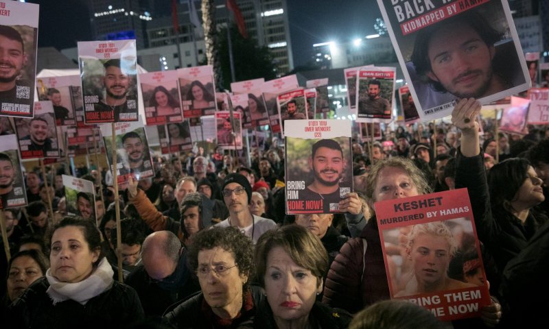 אבות החטופים בכנסת: "בוקר של גאווה לאומית"