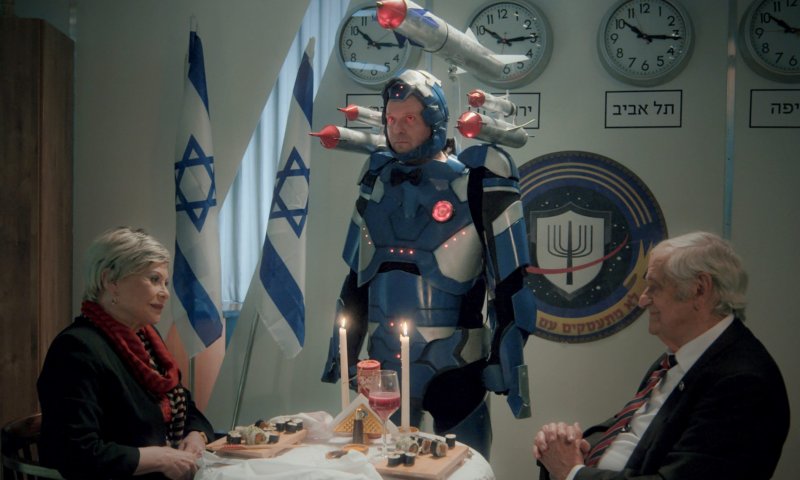 ביקורת סרטים: המוסד &bull; מוסד ללא כוונת צחוק