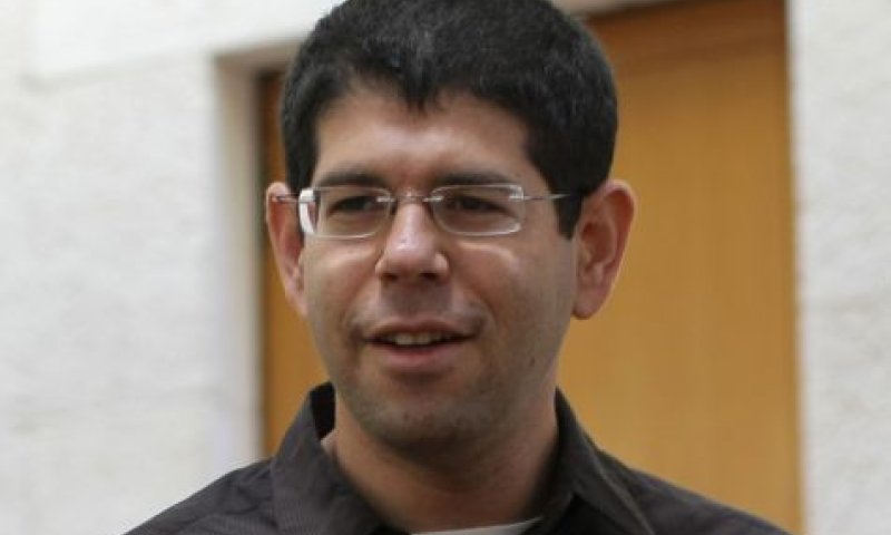 קרב ציוצים: "מזל שלא הספקתם להקים מדינה"