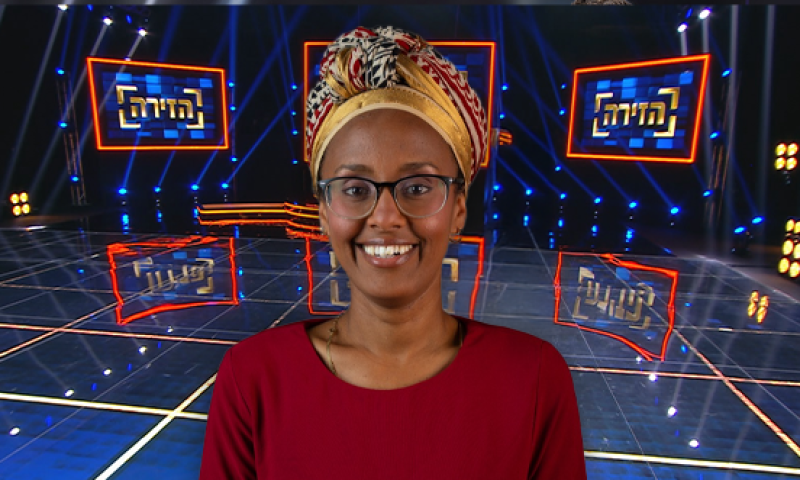 הפתעת העונה ב"זירה": עורכת דין דתייה בדרך לזכייה | ראיון