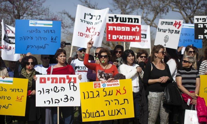 הרב שרלו: 'שותף למאבק נגד סגירת רשות השידור'