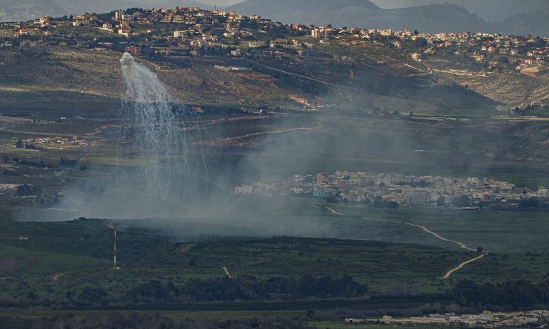בעומק לבנון: צה"ל תקף מתחמים של חיזבאללה. צפו