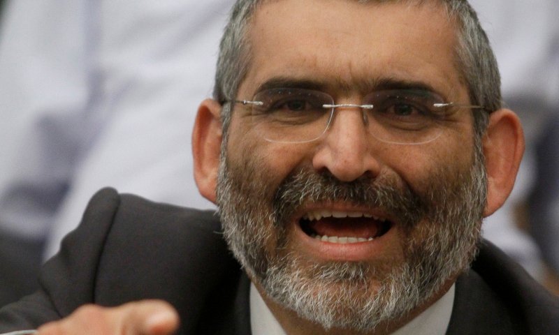 בן ארי לרב שרלו: אתם ליברלים רק כשנוח לכם