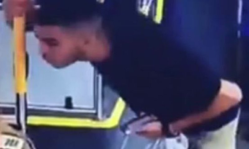 ערעור המשטרה נדחה: הפלסטיני שירק על קצינה ישוחרר לביתו