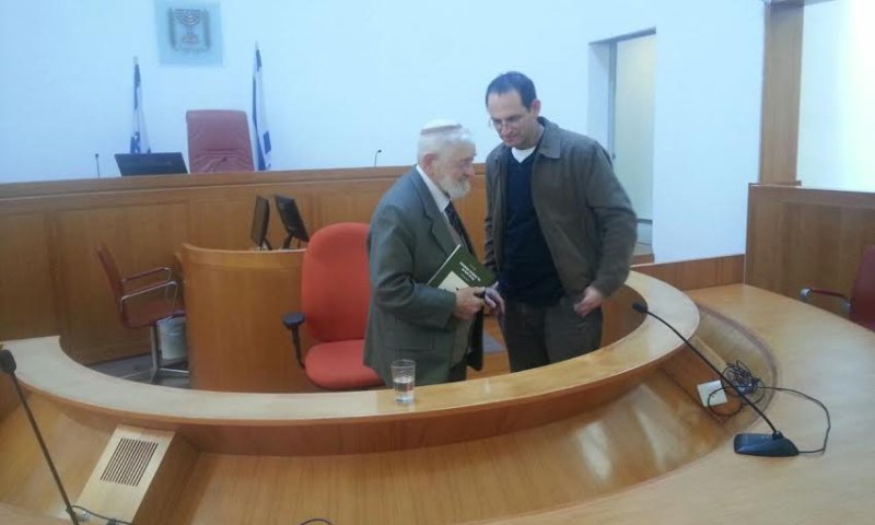 הסטודנטים הסרוגים פגשו את השופט האחראי על חוק גיוס בני הישיבות