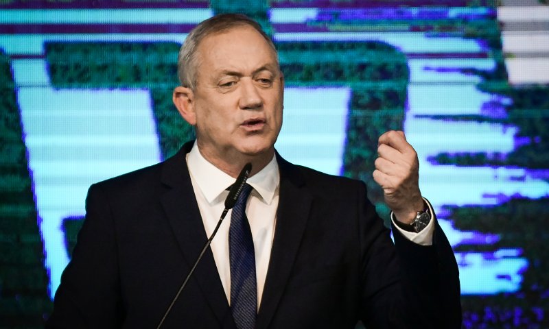 בני גנץ בעד תוכנית המאה: לא נחכה לפלסטינים