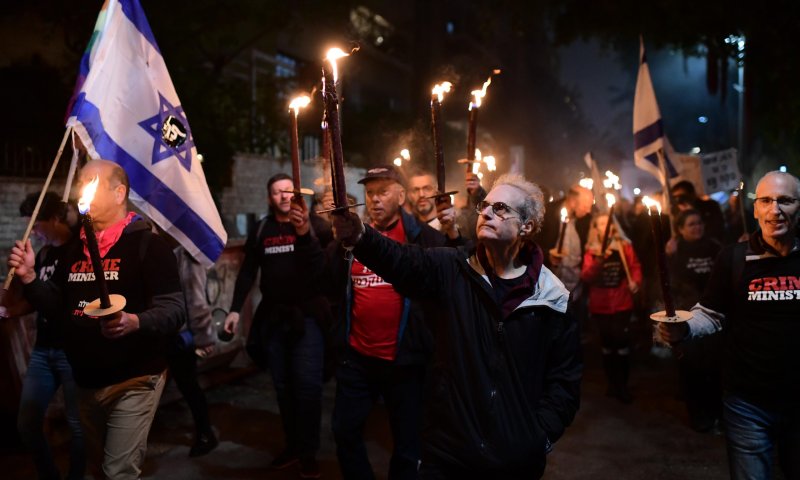 אנשי יש עתיד קיבלו הוראה: אל תגיעו להפגנה בתל אביב